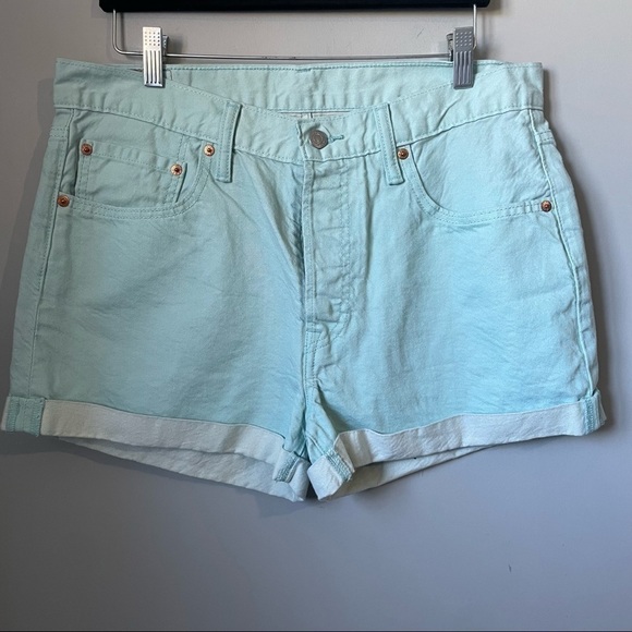 Levi’s high waisted Turquoise 501 shorts button fly size 32 🤍🤍 - Picture 6 of 10